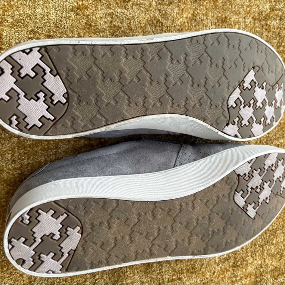 Dr. Scholl's Be Free Light Gray Women’s Slip-On Sneaker - Picture 5 of 6